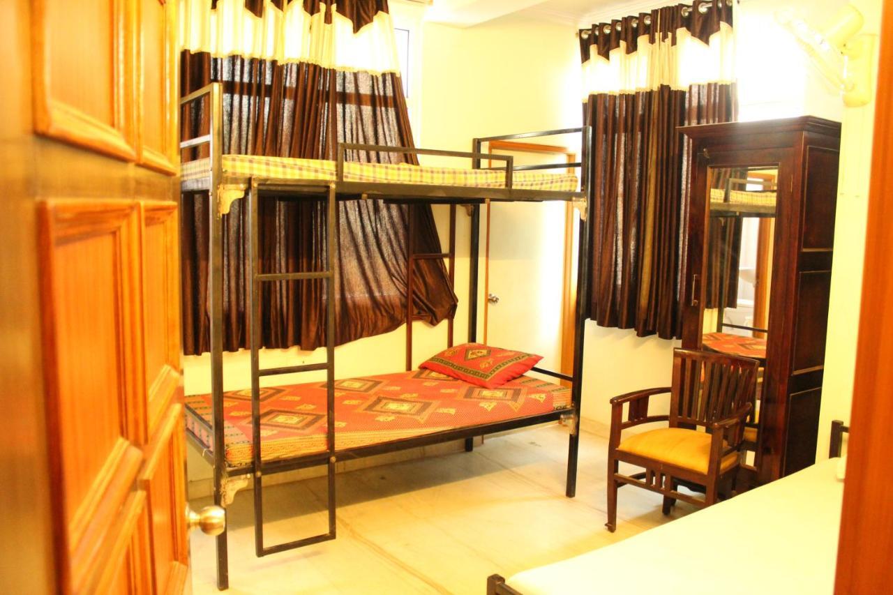Hotel The Chit Chat Palace Dźajpur Zewnętrze zdjęcie